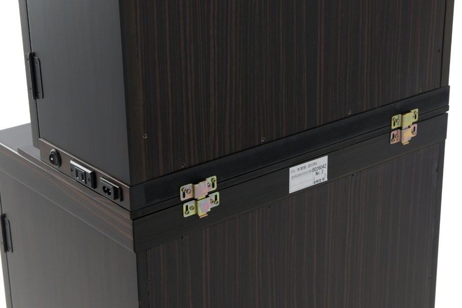 上下ズレ防止用金具の取り付け