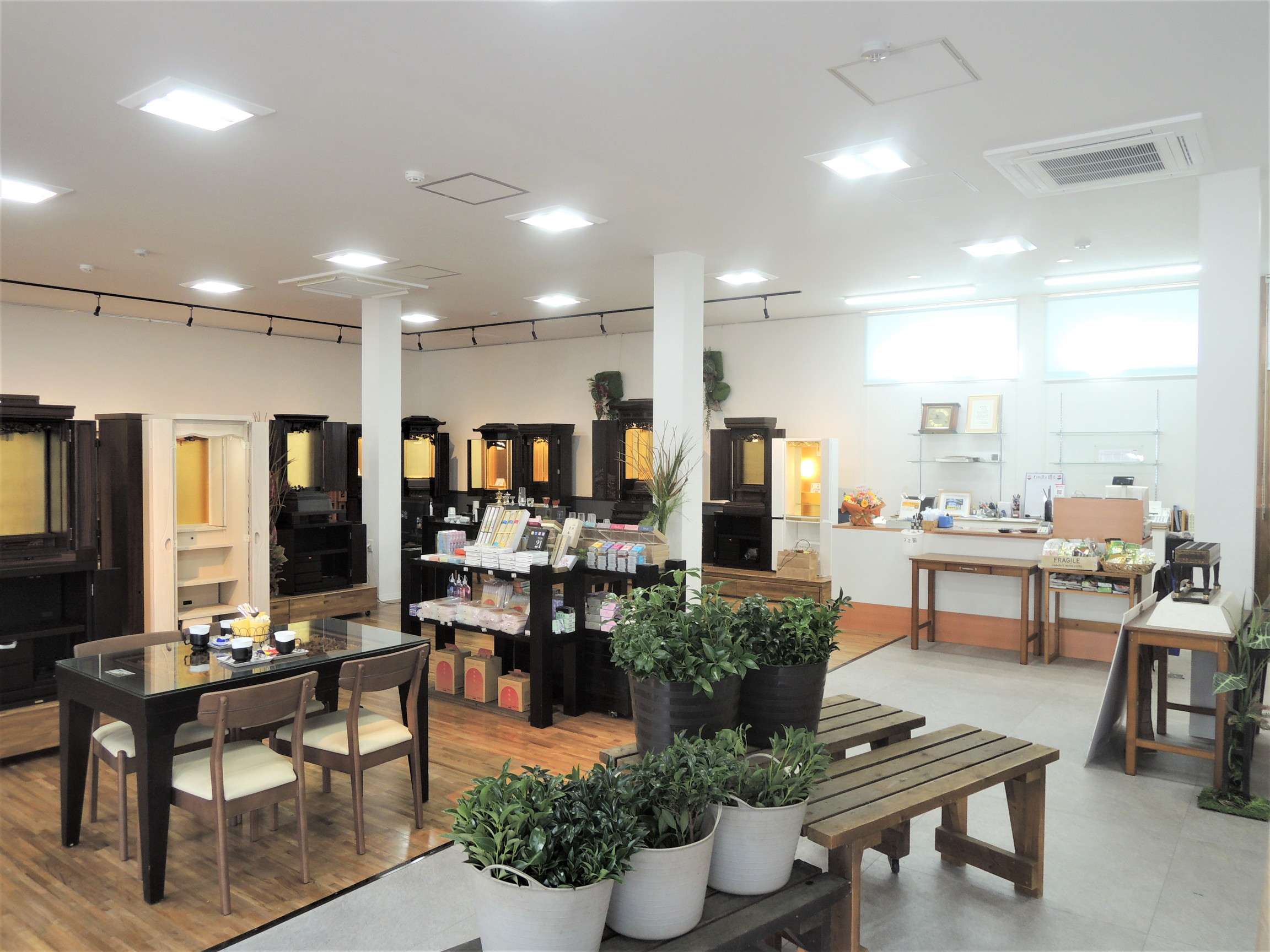 金剛堂_尼崎店_店内-3