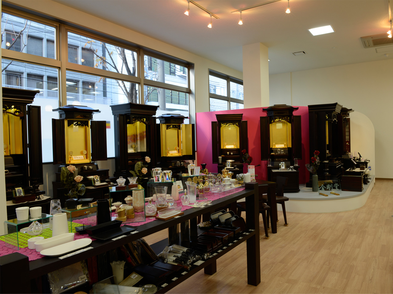 金剛堂_神戸本店_店内-1