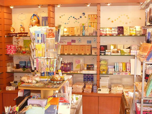 金剛堂_高槻店_店内-1